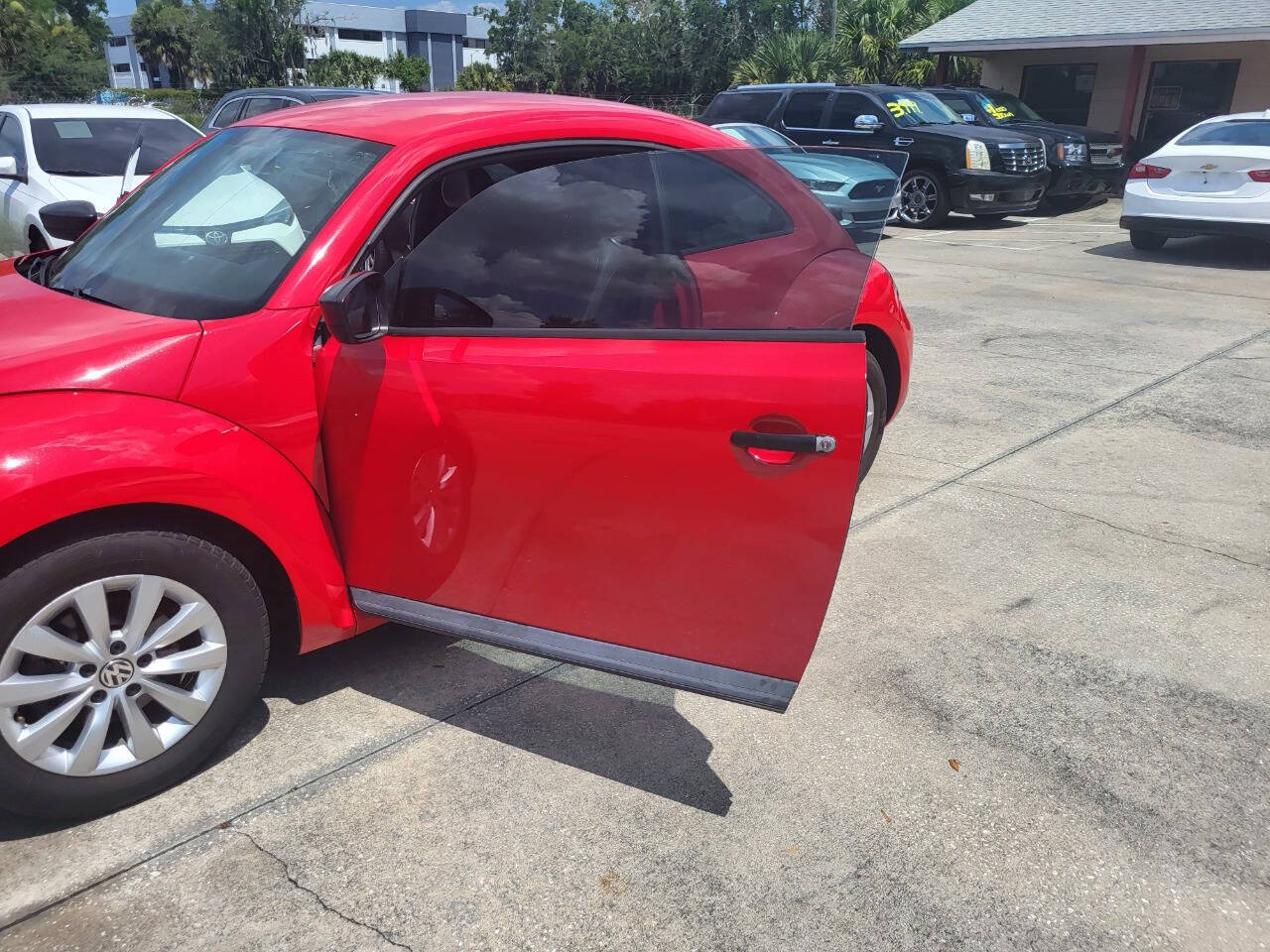 2017 Volkswagen Beetle for sale at FAMILY AUTO BROKERS in Longwood, FL