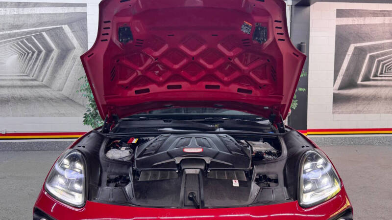 2021 Porsche Cayenne GTS