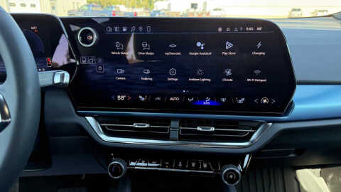 2026 Chevrolet Equinox EV LT 2