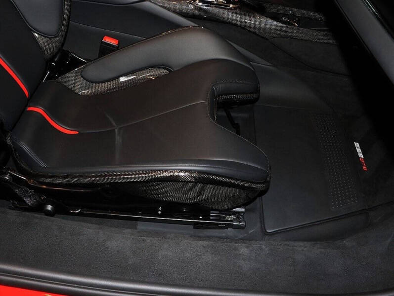 2024 Ferrari 296 GTS