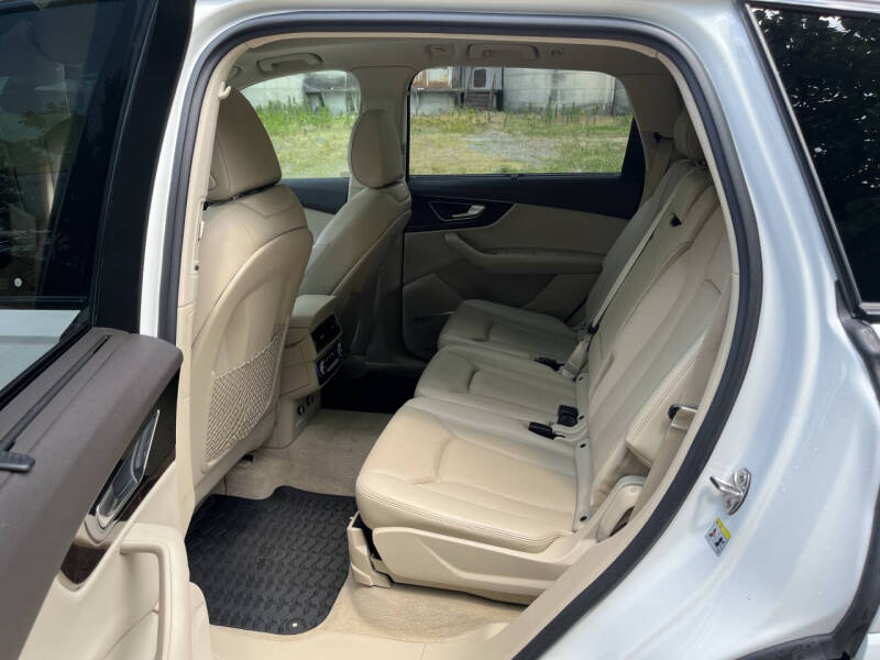 2019 Audi Q7 quattro Prestige 55 TFSI