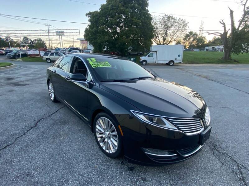 Used 2013 Lincoln MKZ  with VIN 3LN6L2J96DR820708 for sale in New Castle, DE
