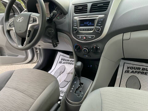 2016 Hyundai Accent SE