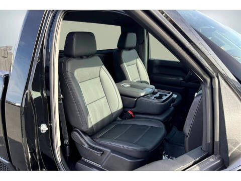 2025 GMC Sierra 2500HD Pro