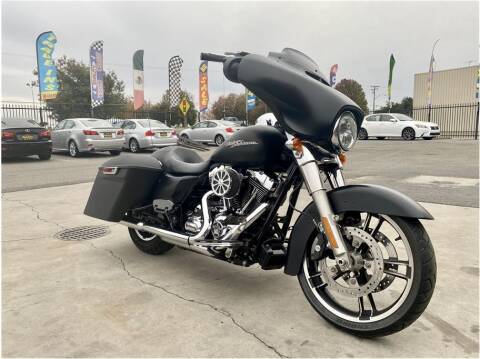 2014 Harley Davidson Street Glide for sale at KARS R US in Modesto CA