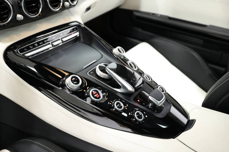 2017 Mercedes-Benz AMG GT