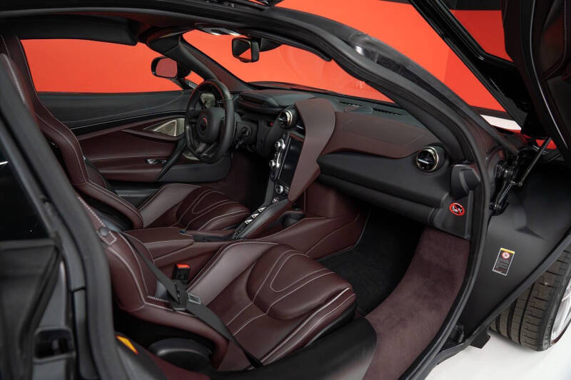 2018 McLaren 720S Luxury