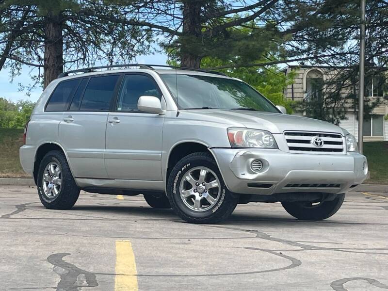 2004 Toyota Highlander for sale at Used Cars and Trucks For Less in Millcreek UT
