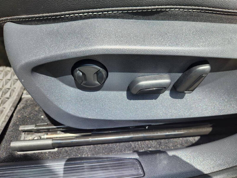 2022 Volkswagen Taos SEL 4Motion