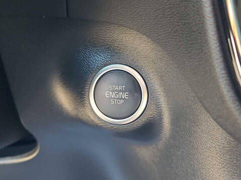 2024 Volvo XC90 B5 Plus Bright Theme