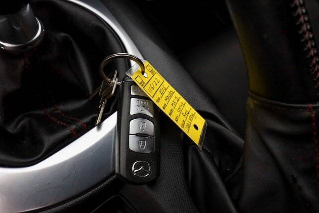 2016 Mazda MX-5 Miata Sport