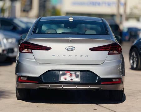 2020 Hyundai Elantra