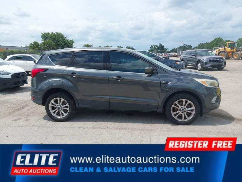 2019 Ford Escape SE