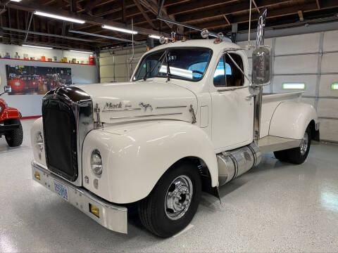 1958 Mack U688T