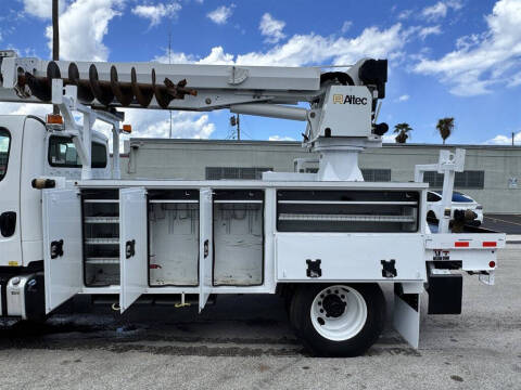 2020 Freightliner M2 106