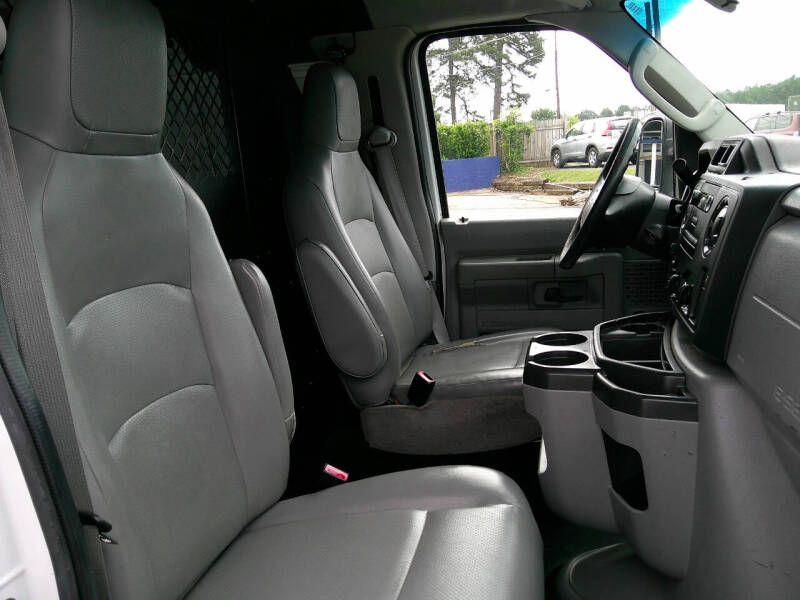 2014 Ford E-Series E-150