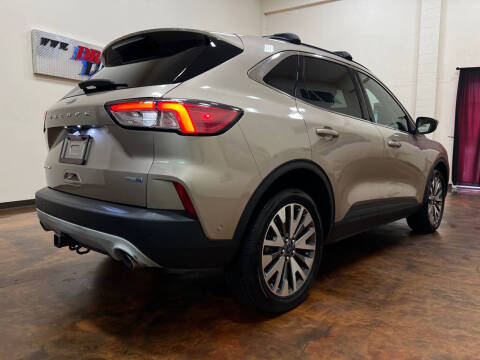 2020 Ford Escape Titanium