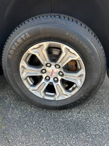 2022 GMC Yukon SLE