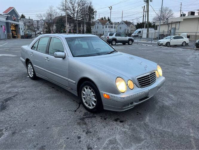2000 Mercedes-Benz E-Class