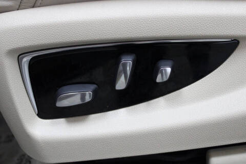 2020 Cadillac Escalade Premium Luxury