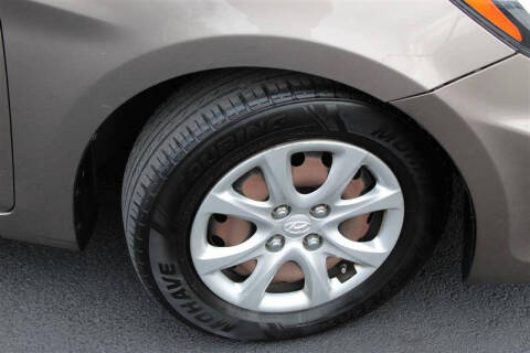 2014 Hyundai Accent GLS