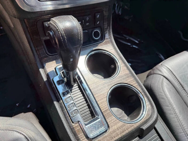 2016 GMC Acadia SLT-1