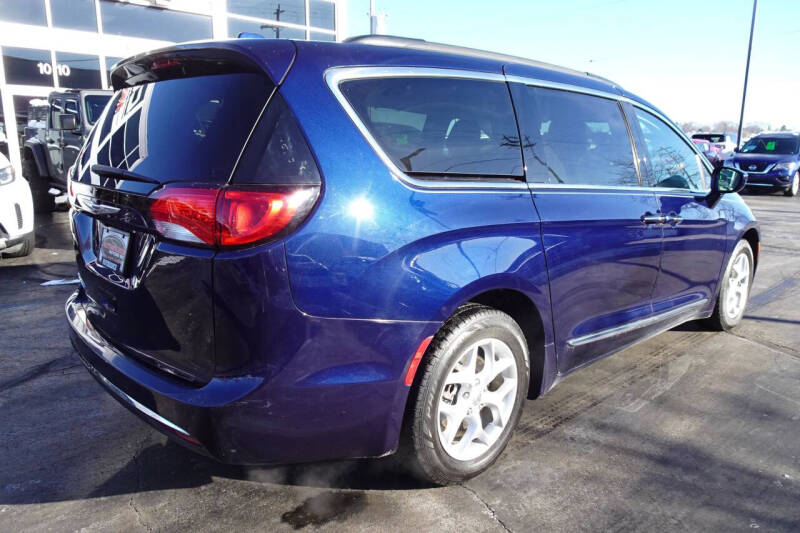 2017 Chrysler Pacifica