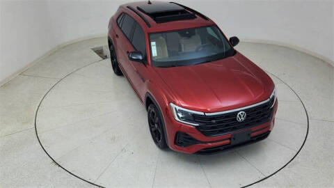2025 Volkswagen Atlas Cross Sport SEL R-Line Black 4Motion