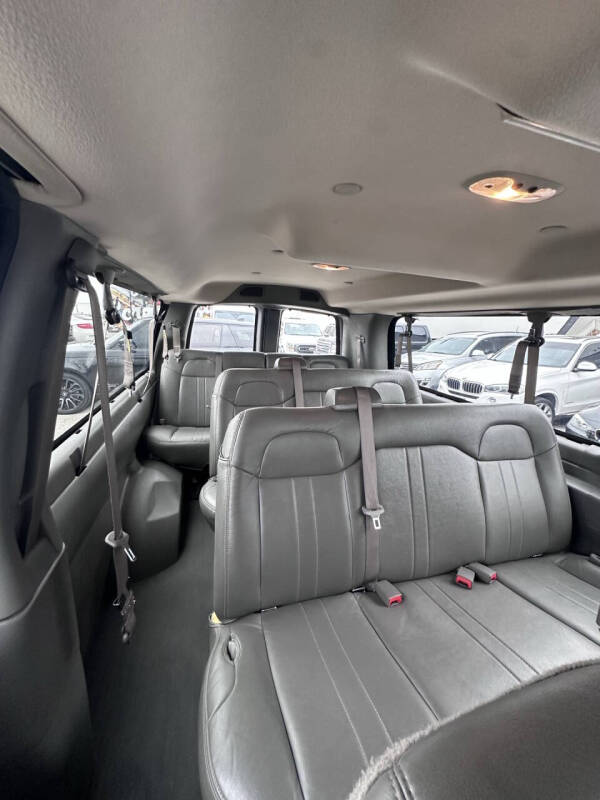 2020 Chevrolet Express LS 3500