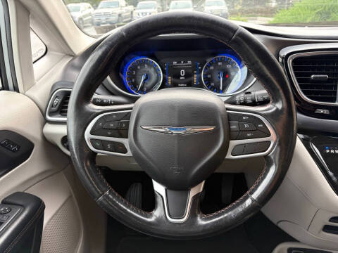 2020 Chrysler Pacifica Touring L