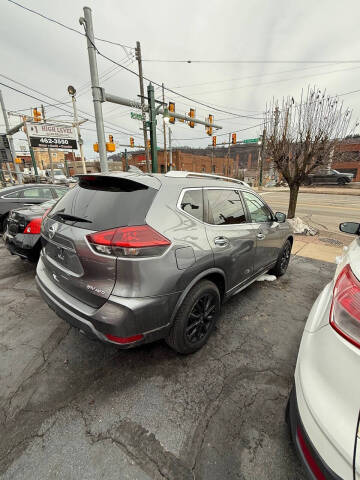 2018 Nissan Rogue SV