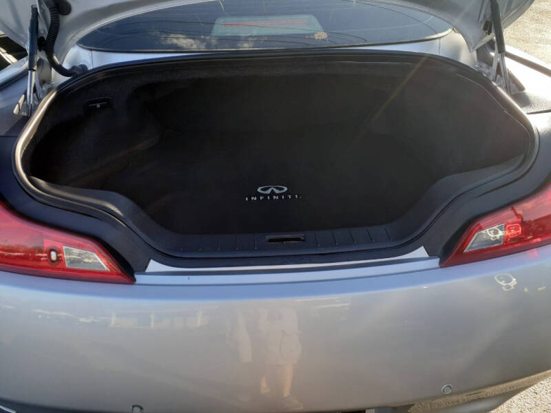 2010 Infiniti G37 Coupe x