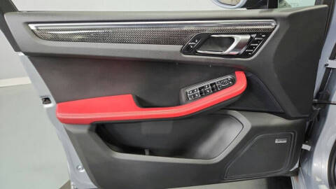 2015 Porsche Macan Turbo