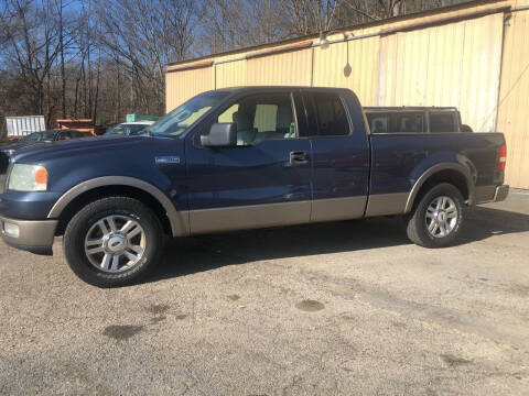 2004 Ford F-150 for sale at Monroe Auto's, LLC in Parsons TN
