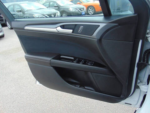 2014 Ford Fusion Hybrid SE