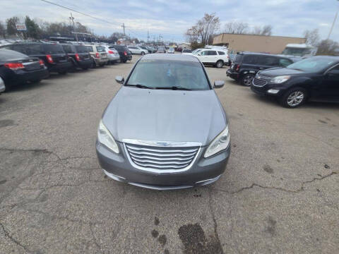 2013 Chrysler 200 Touring