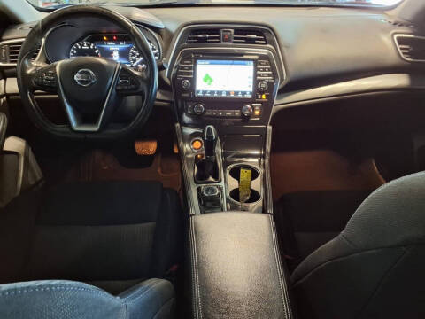 2017 Nissan Maxima