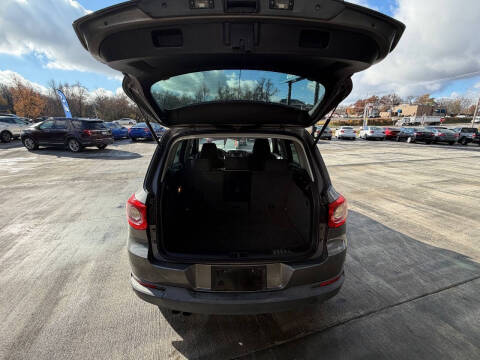 2010 Volkswagen Tiguan SE 4Motion