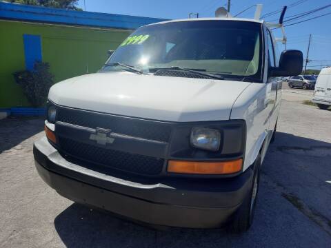 2006 Chevrolet Express for sale at Autos by Tom in Largo FL