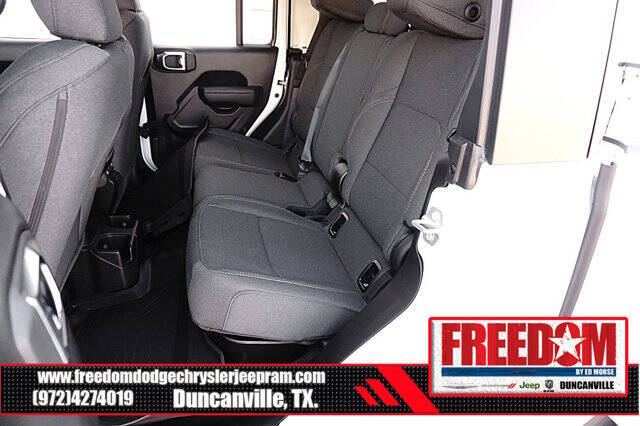 2025 Jeep Gladiator Willys