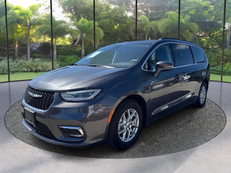 2022 Chrysler Pacifica Touring L