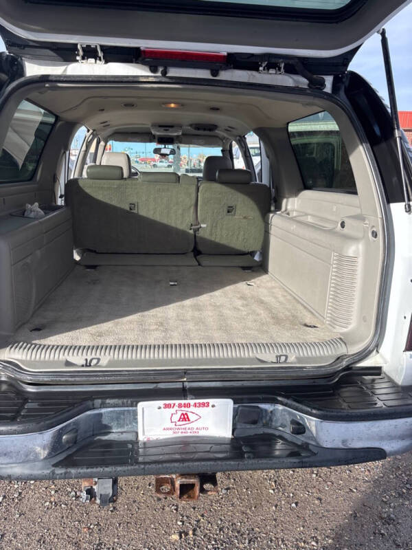 2005 Chevrolet Suburban LS photo 20