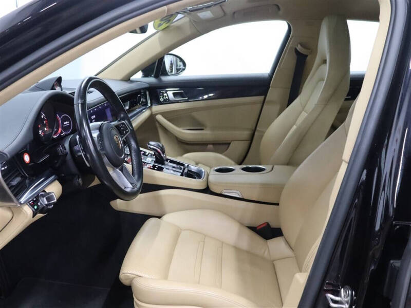 2020 Porsche Panamera