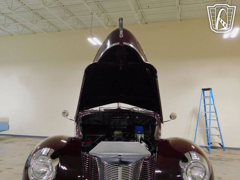 1940 Ford Deluxe