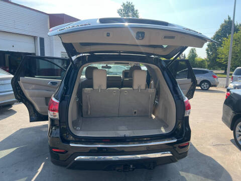 2014 Nissan Pathfinder Platinum