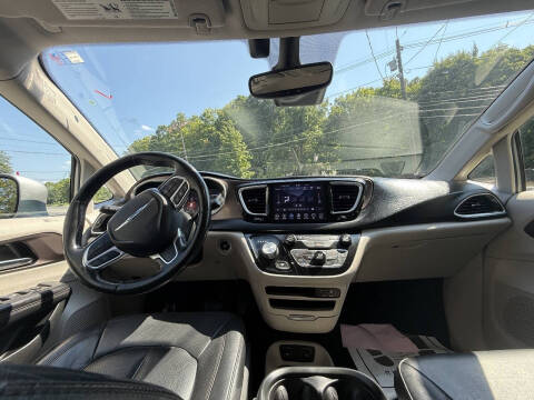 2019 Chrysler Pacifica Touring L