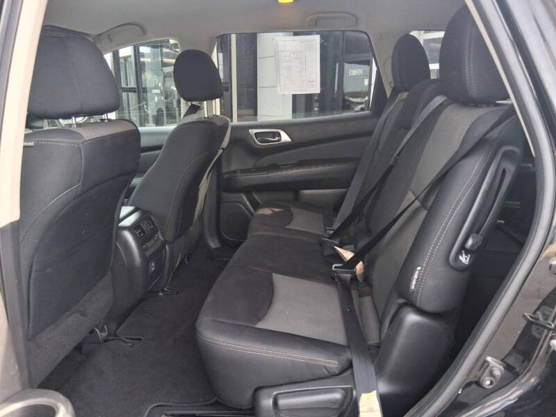 2018 Nissan Pathfinder S