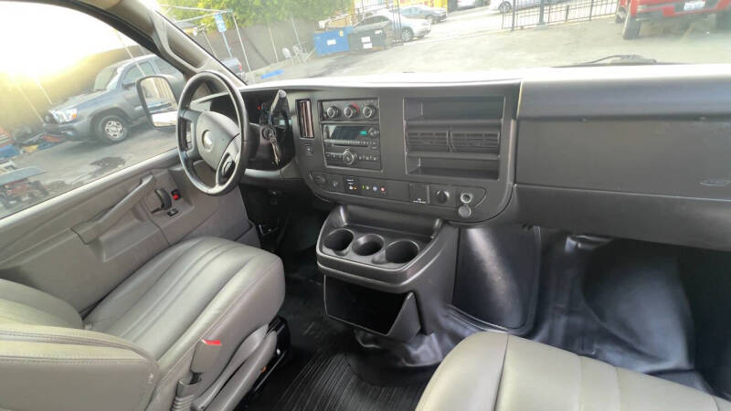 2021 Chevrolet Express 2500