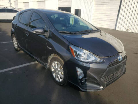 2017 Toyota Prius c Three