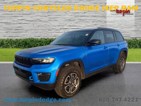 2023 Jeep Grand Cherokee for sale at Turpin Chrysler Dodge Jeep Ram in Dubuque IA